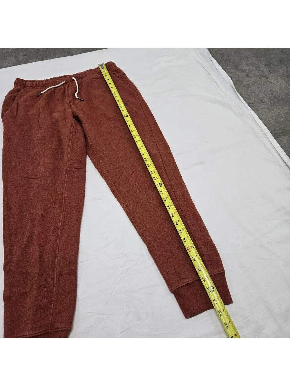 EUC Men's MEDIUM Nike Essential Jogger Redstone Taper Pants Revival DH1036-670